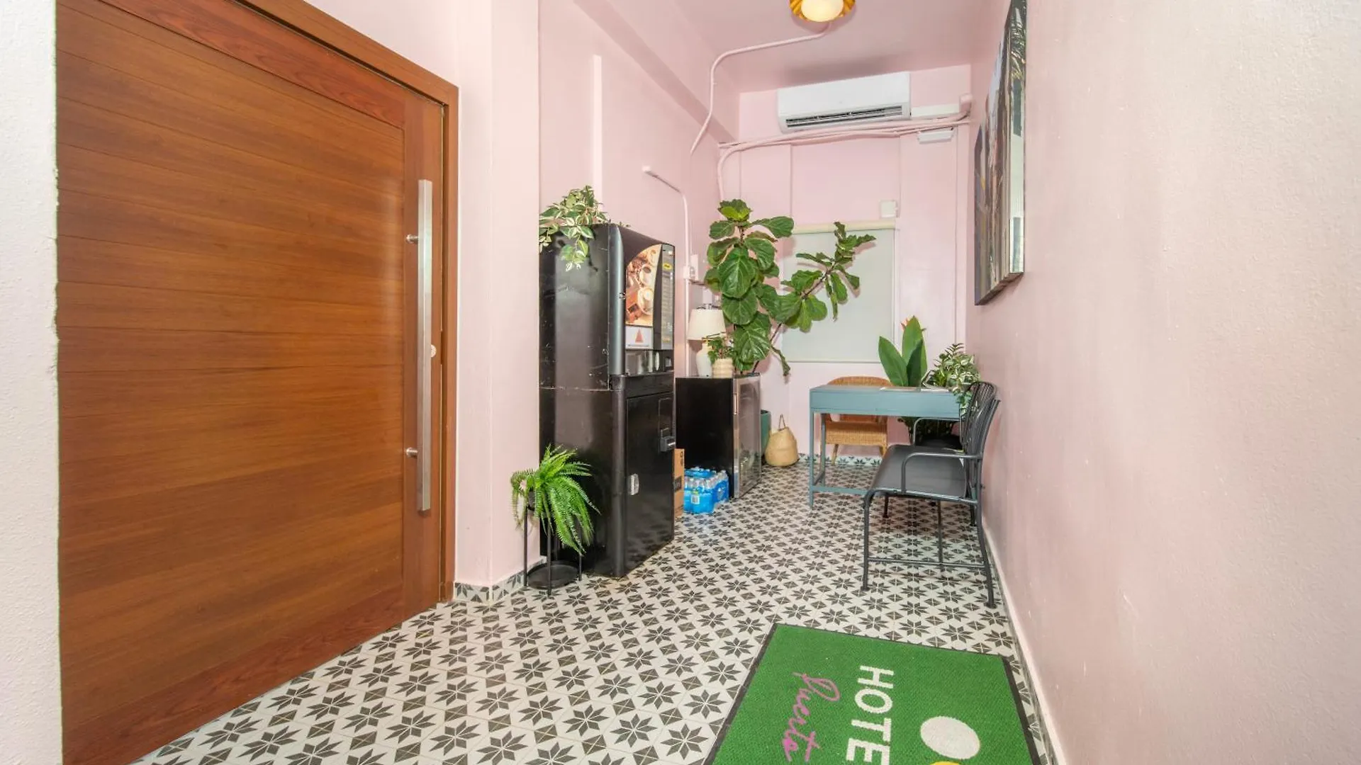 Room 12 Sunlit Balcony Stay Near Calle Cerra San Juan Porto Rico